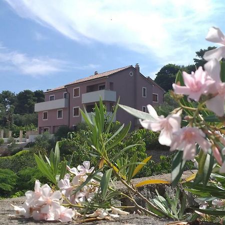 Amaryllis Residence, Apartment Diana & Deluxe Rooms With Shared Kitchen Veli Lošinj Εξωτερικό φωτογραφία