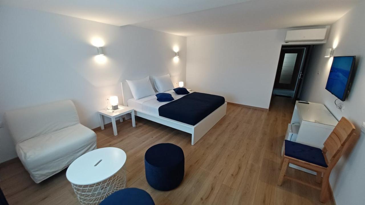 Amaryllis Residence, Apartment Diana & Deluxe Rooms With Shared Kitchen Veli Lošinj Εξωτερικό φωτογραφία