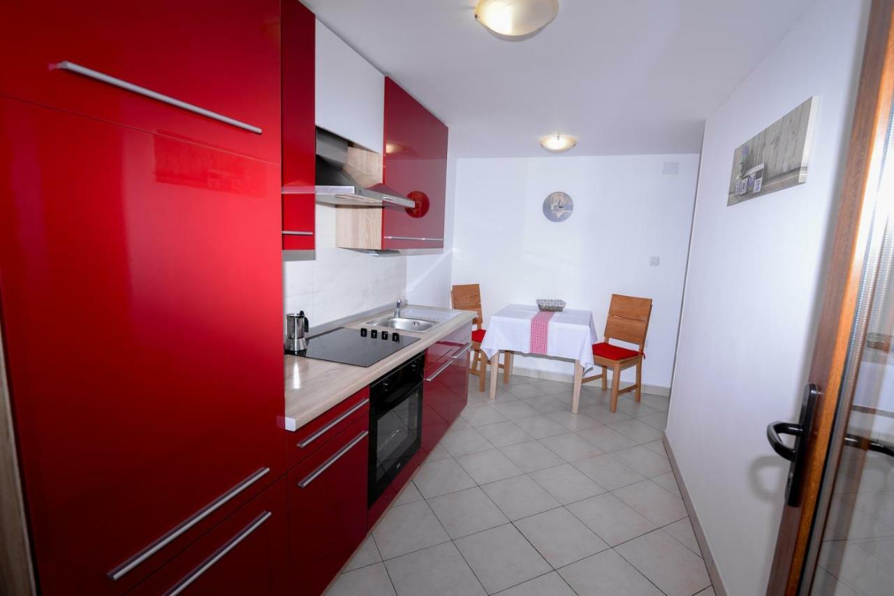 Amaryllis Residence, Apartment Diana & Deluxe Rooms With Shared Kitchen Veli Lošinj Εξωτερικό φωτογραφία