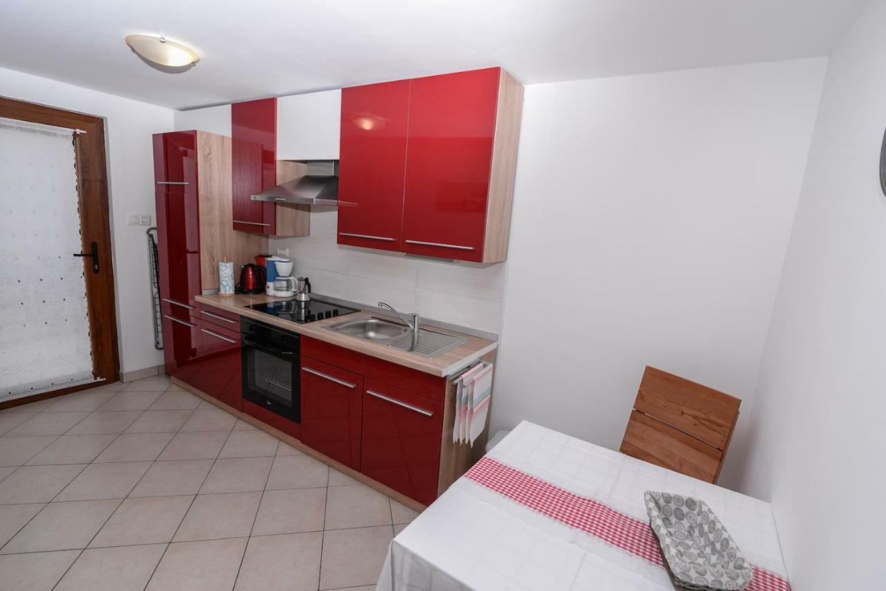 Amaryllis Residence, Apartment Diana & Deluxe Rooms With Shared Kitchen Veli Lošinj Εξωτερικό φωτογραφία